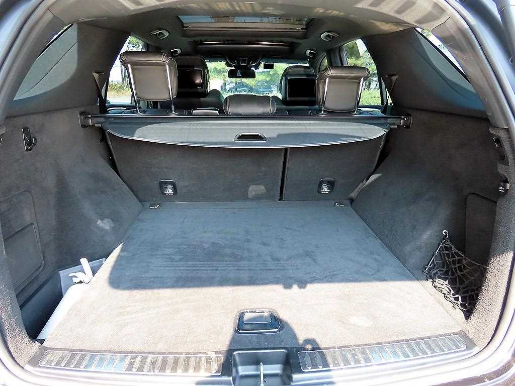Mercedes-Benz GLE-Class — photo 16