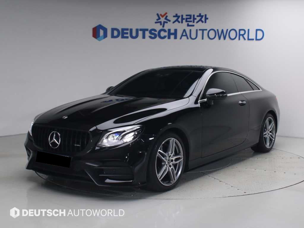 Mercedes-Benz E-Class — photo 01