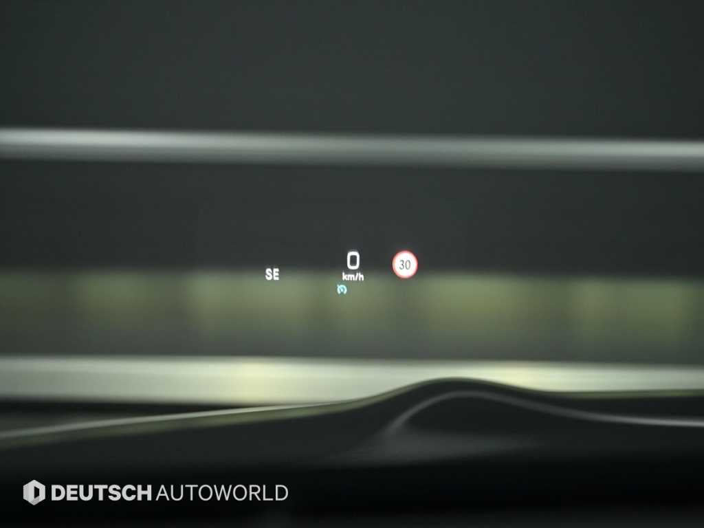 Mercedes-Benz E-Class — photo 17