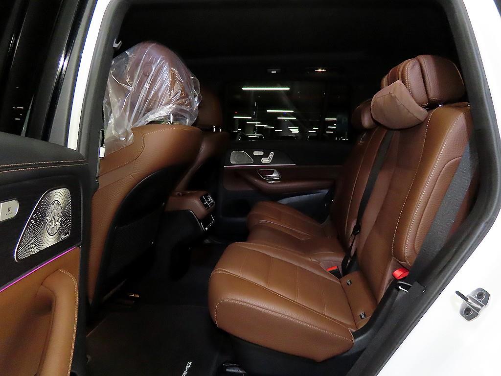 Mercedes-Benz GLS-Class — photo 07