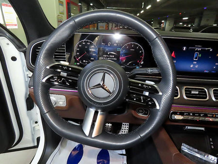 Mercedes-Benz GLS-Class — photo 08