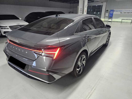Hyundai Avante — photo 04
