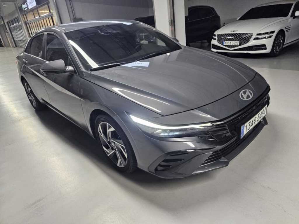 Hyundai Avante — photo 15