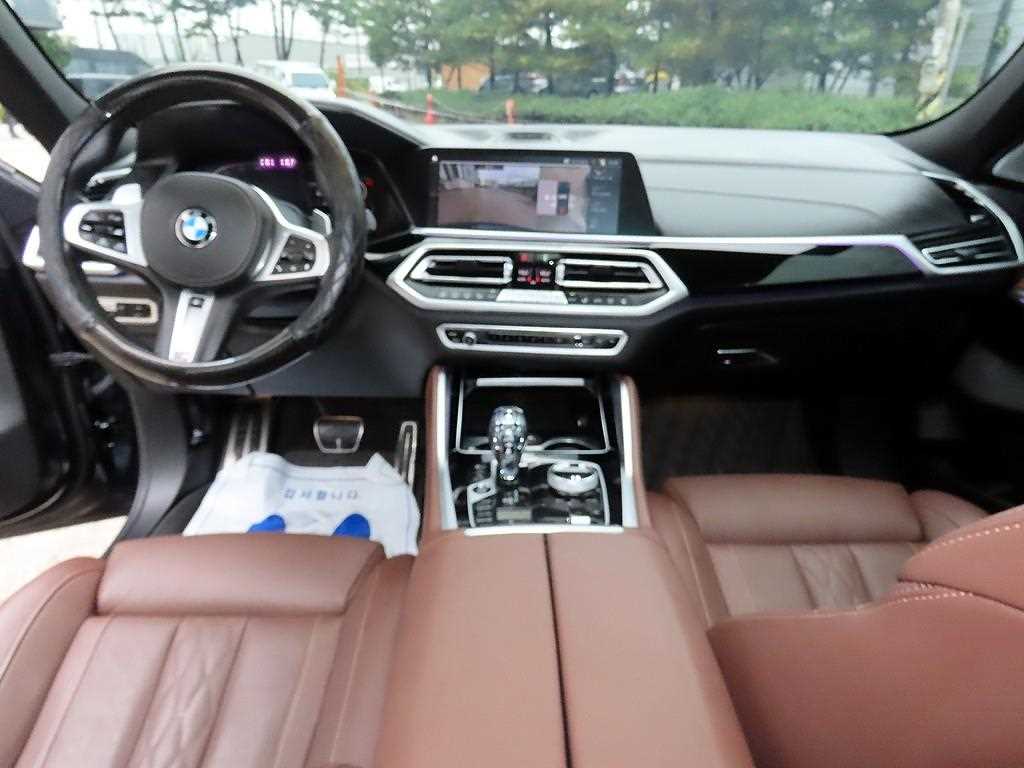 BMW X6 — photo 07