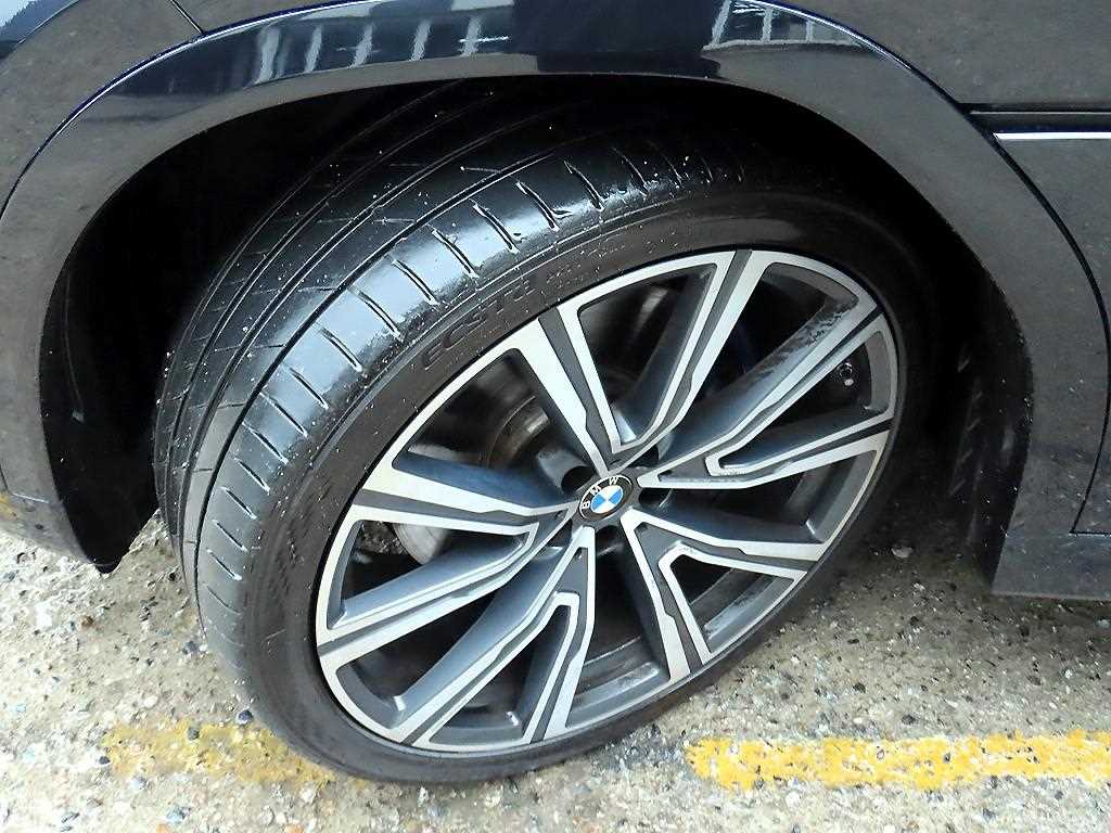 BMW X6 — photo 20