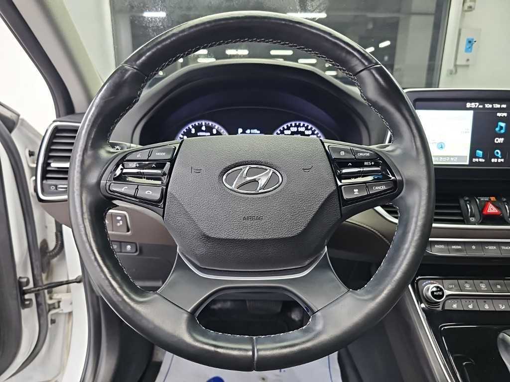 Hyundai Grandeur — photo 09
