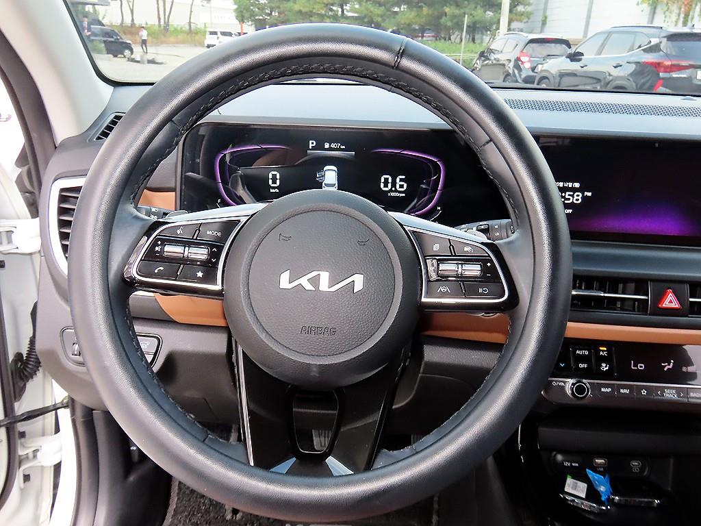 Kia Seltos — photo 08