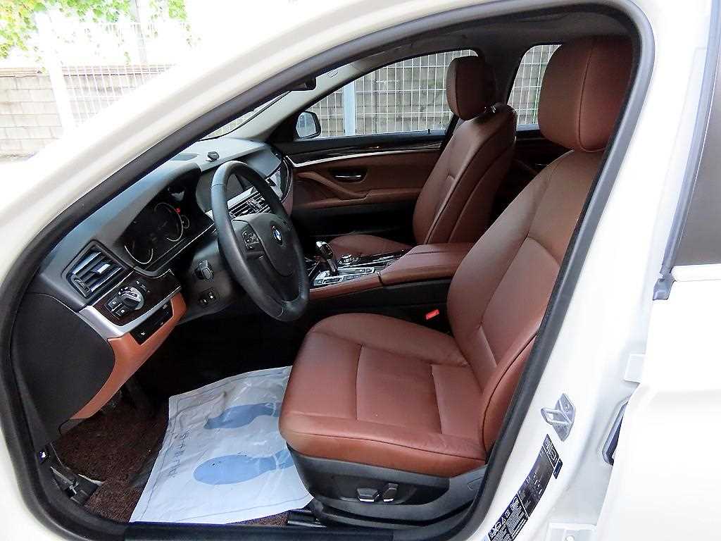 BMW 5-Series — photo 05