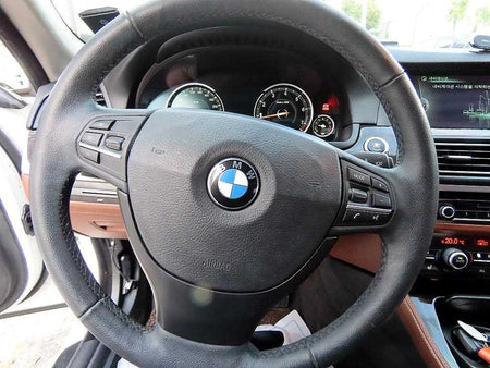 BMW 5-Series — photo 08