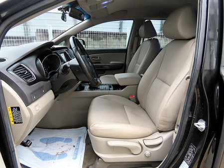 Kia Carnival — photo 06