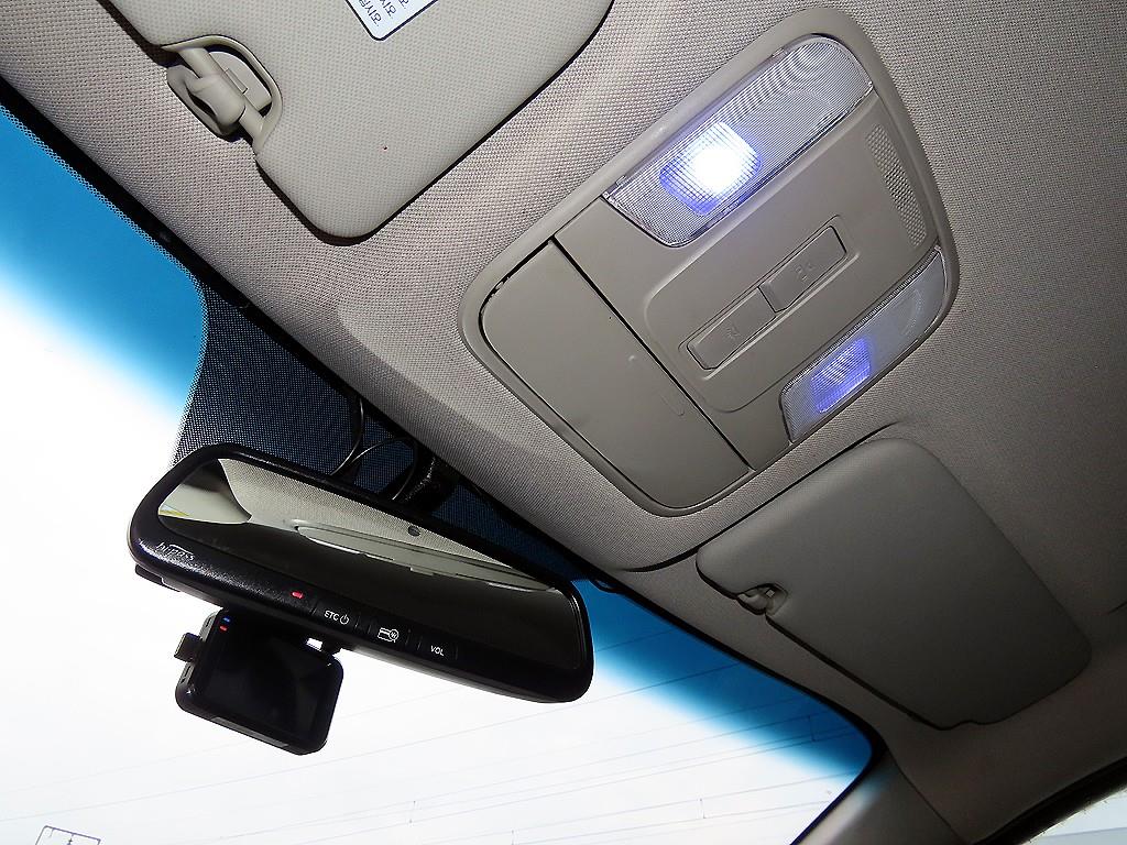 Kia Carnival — photo 15