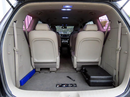 Kia Carnival — photo 17
