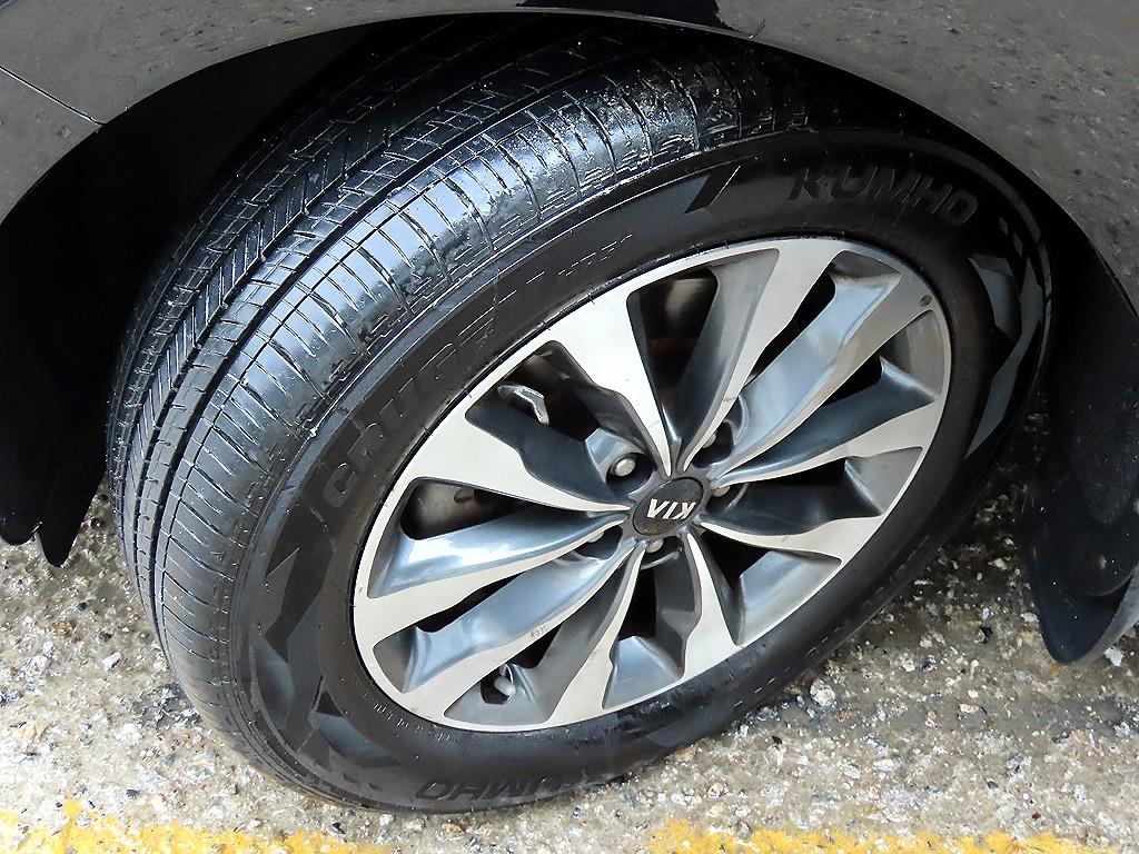 Kia Carnival — photo 20