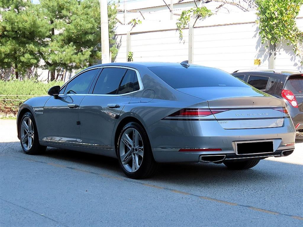 Genesis G90 — photo 03