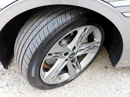 Genesis G90 — photo 20