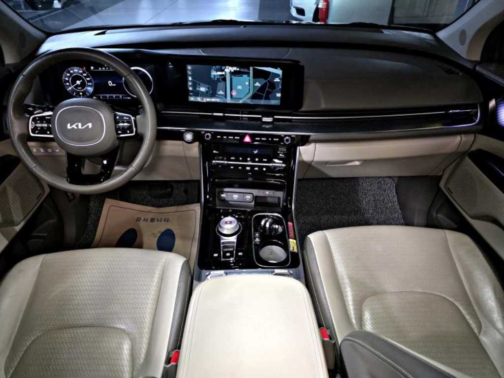Kia Carnival — photo 10
