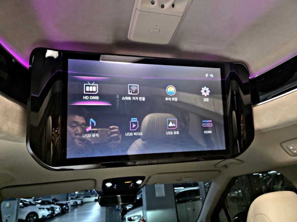 Kia Carnival — photo 19