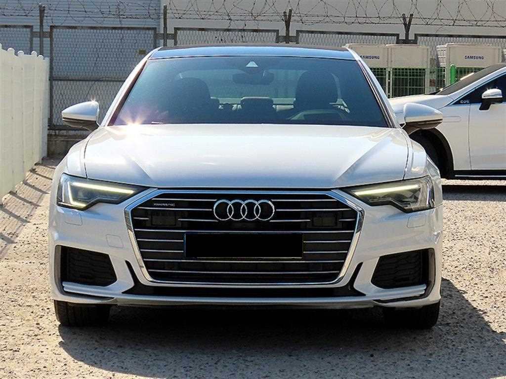 Audi A6 — photo 01