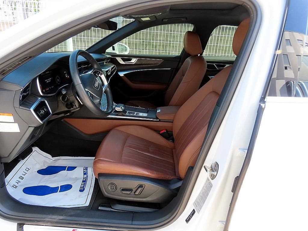 Audi A6 — photo 05