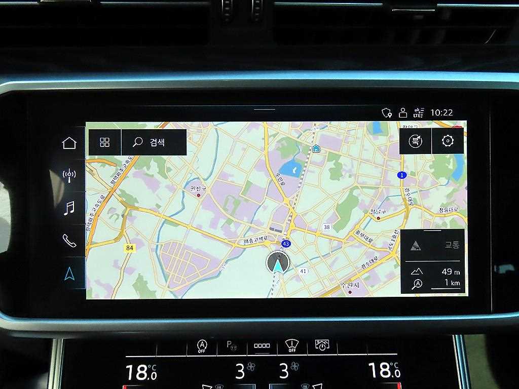 Audi A6 — photo 14