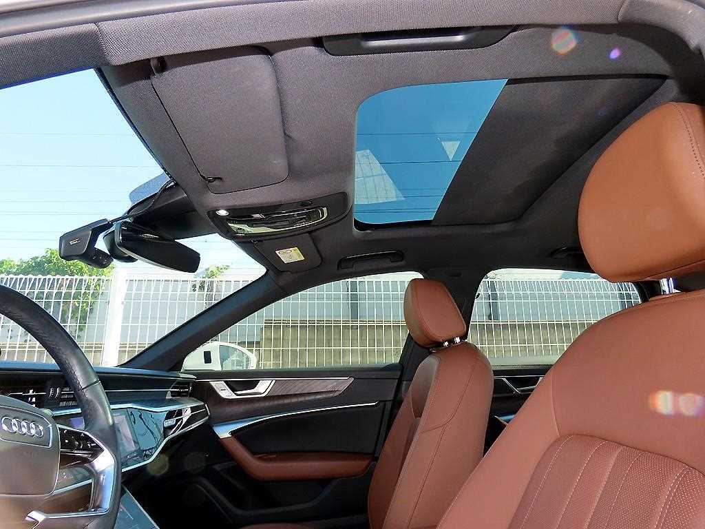 Audi A6 — photo 18