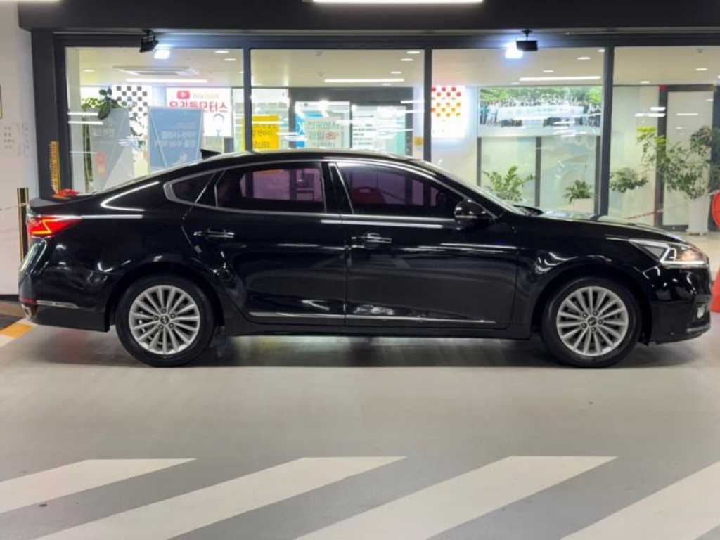 Kia K7 — photo 03