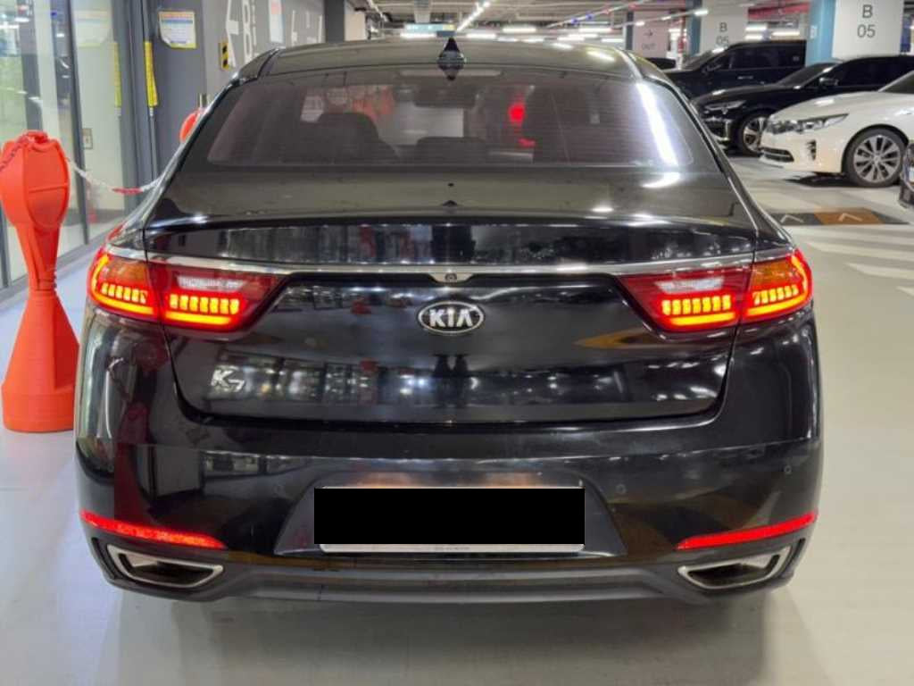 Kia K7 — photo 05