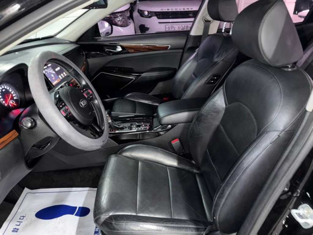 Kia K7 — photo 06