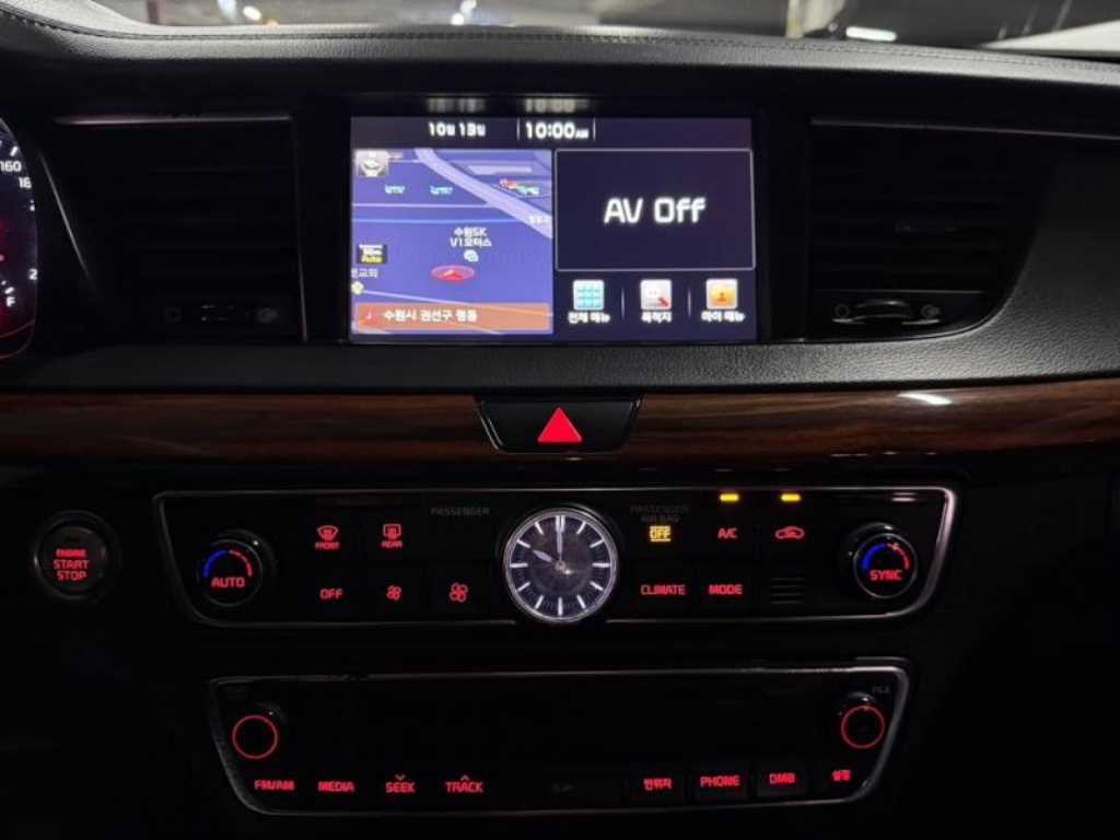 Kia K7 — photo 10