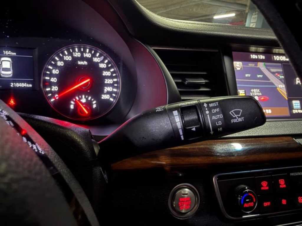 Kia K7 — photo 16