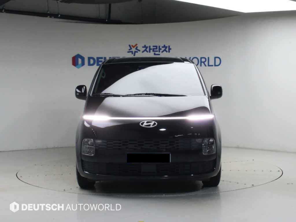 Hyundai Staria — photo 03