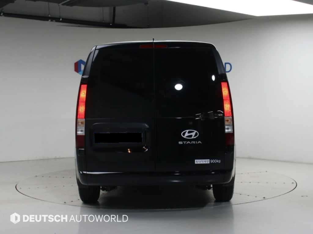 Hyundai Staria — photo 04