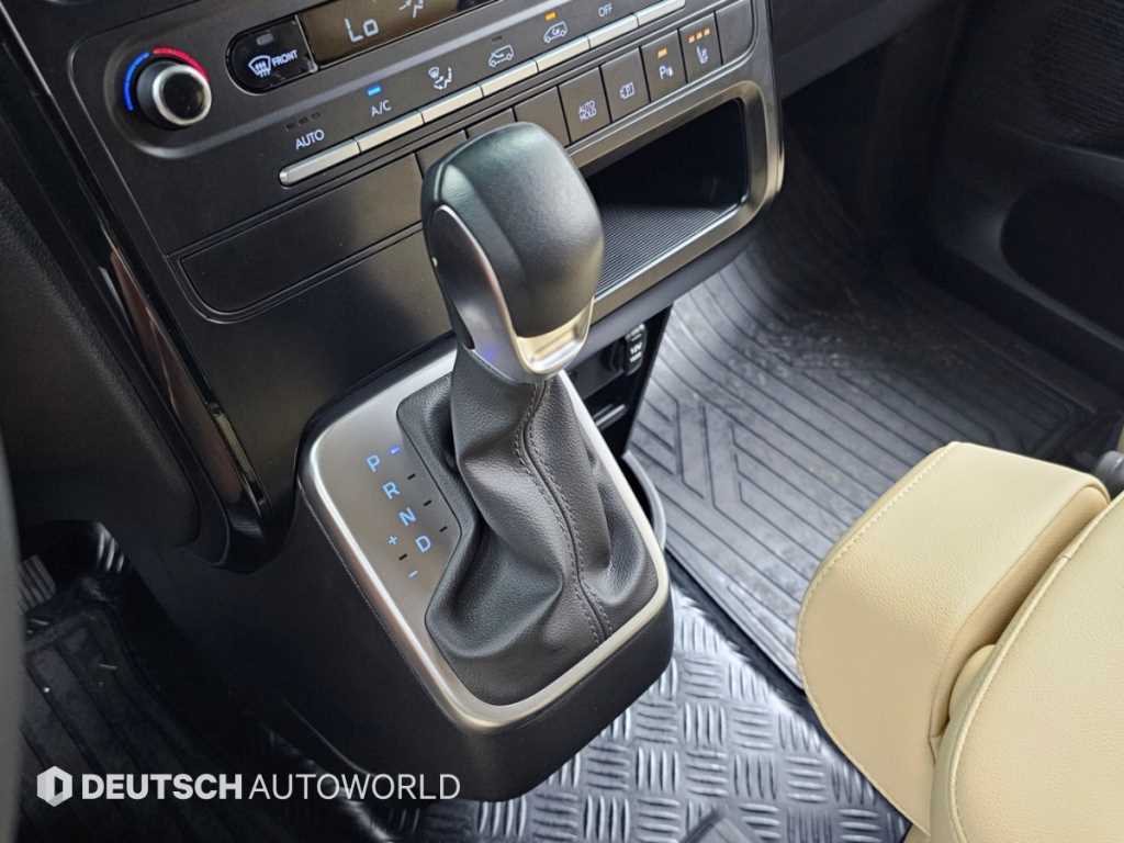 Hyundai Staria — photo 09