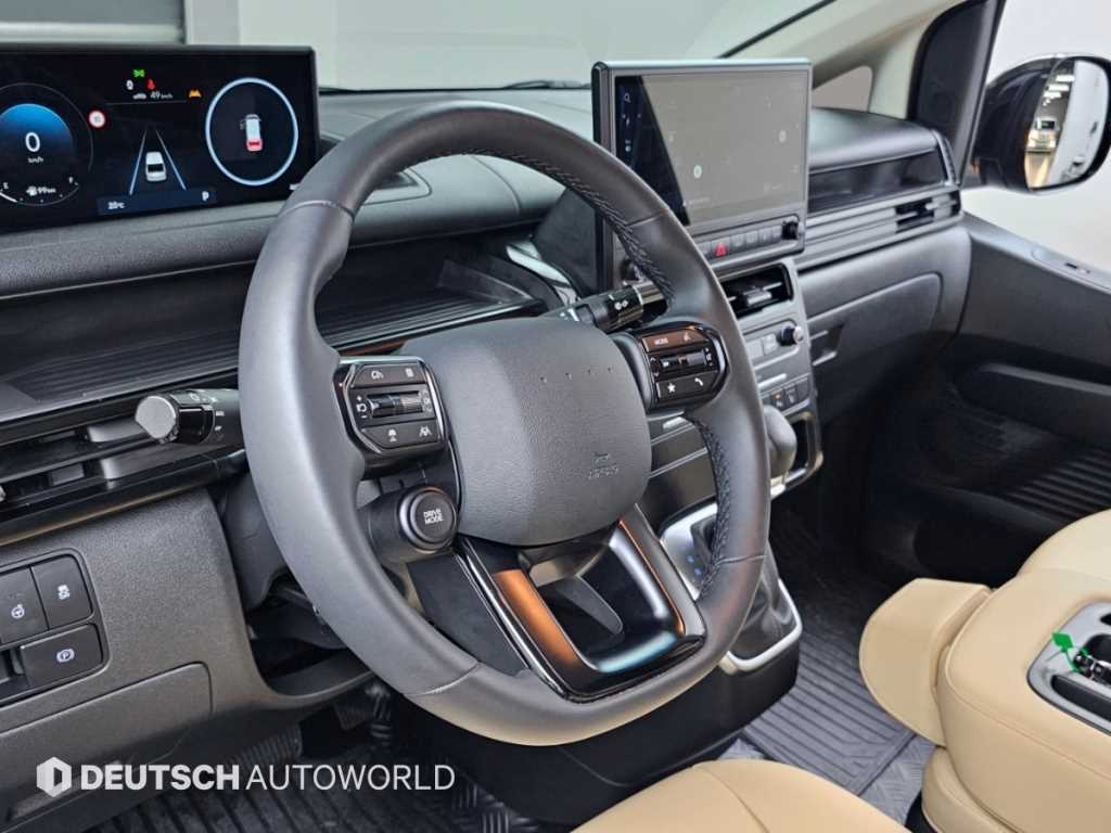 Hyundai Staria — photo 13