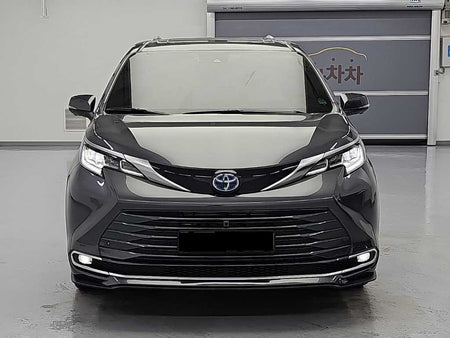 Toyota Sienna — photo 02