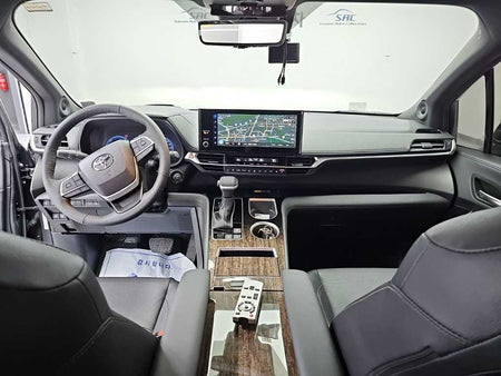 Toyota Sienna — photo 07