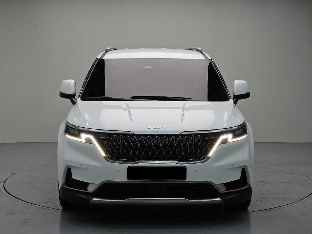 Kia Carnival — photo 02