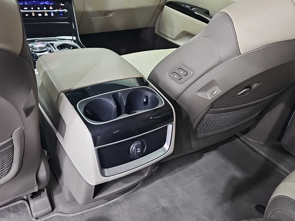 Kia Carnival — photo 13