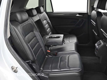 Volkswagen Tiguan — photo 12