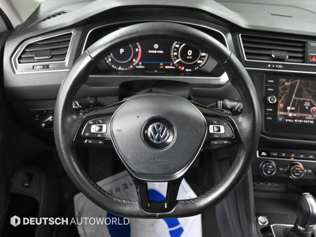 Volkswagen Tiguan — photo 13