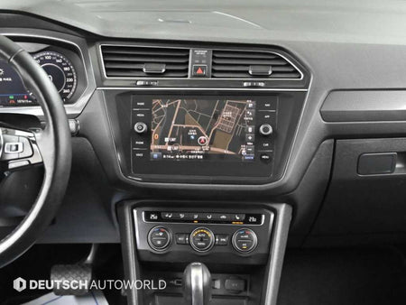 Volkswagen Tiguan — photo 14