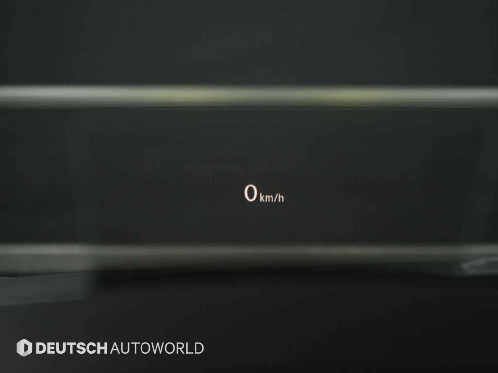 Volkswagen Tiguan — photo 17
