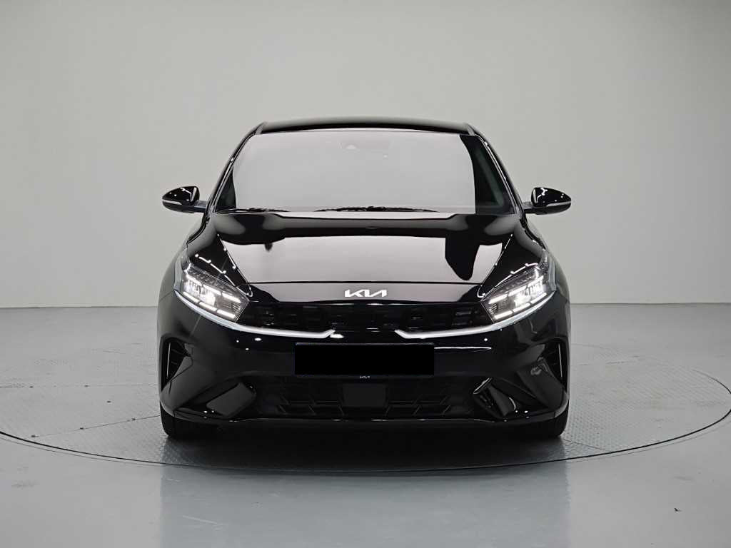 Kia K3 — photo 02