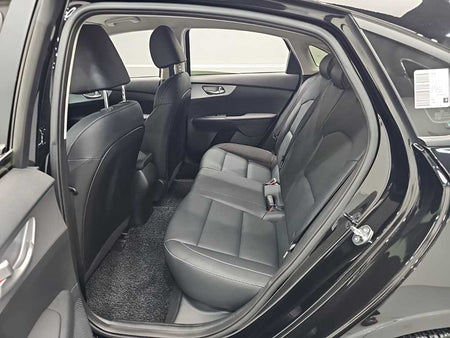 Kia K3 — photo 12