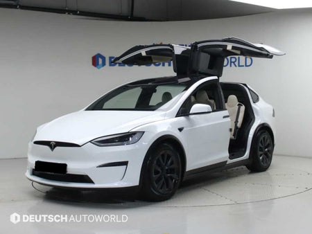 Tesla Model X — photo 01