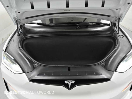 Tesla Model X — photo 06