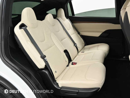 Tesla Model X — photo 12