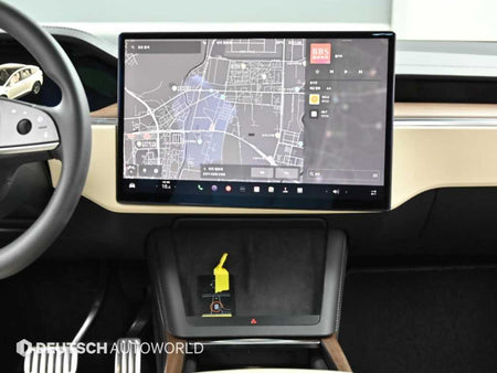 Tesla Model X — photo 14