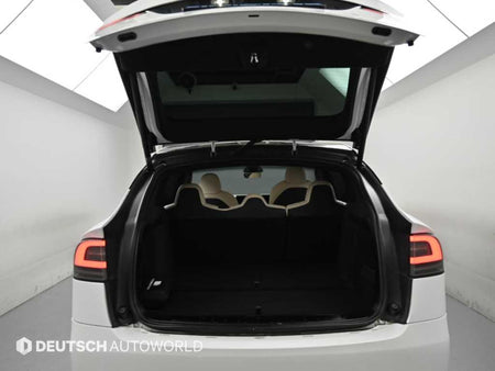 Tesla Model X — photo 18