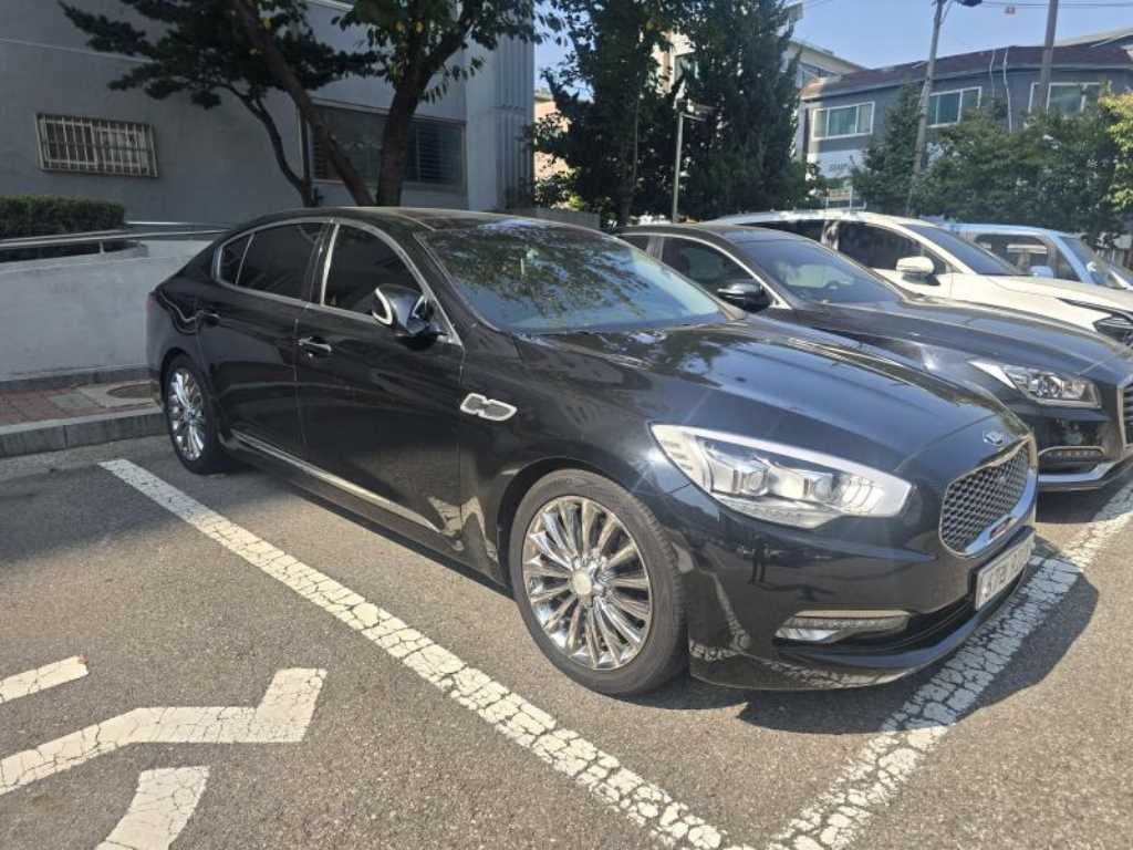 Kia K9 — photo 02
